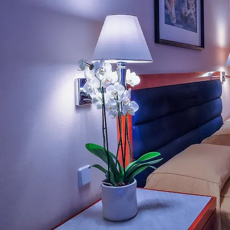 Hotell Mediterranean