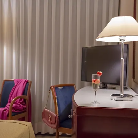 Mediterranean Hotell
